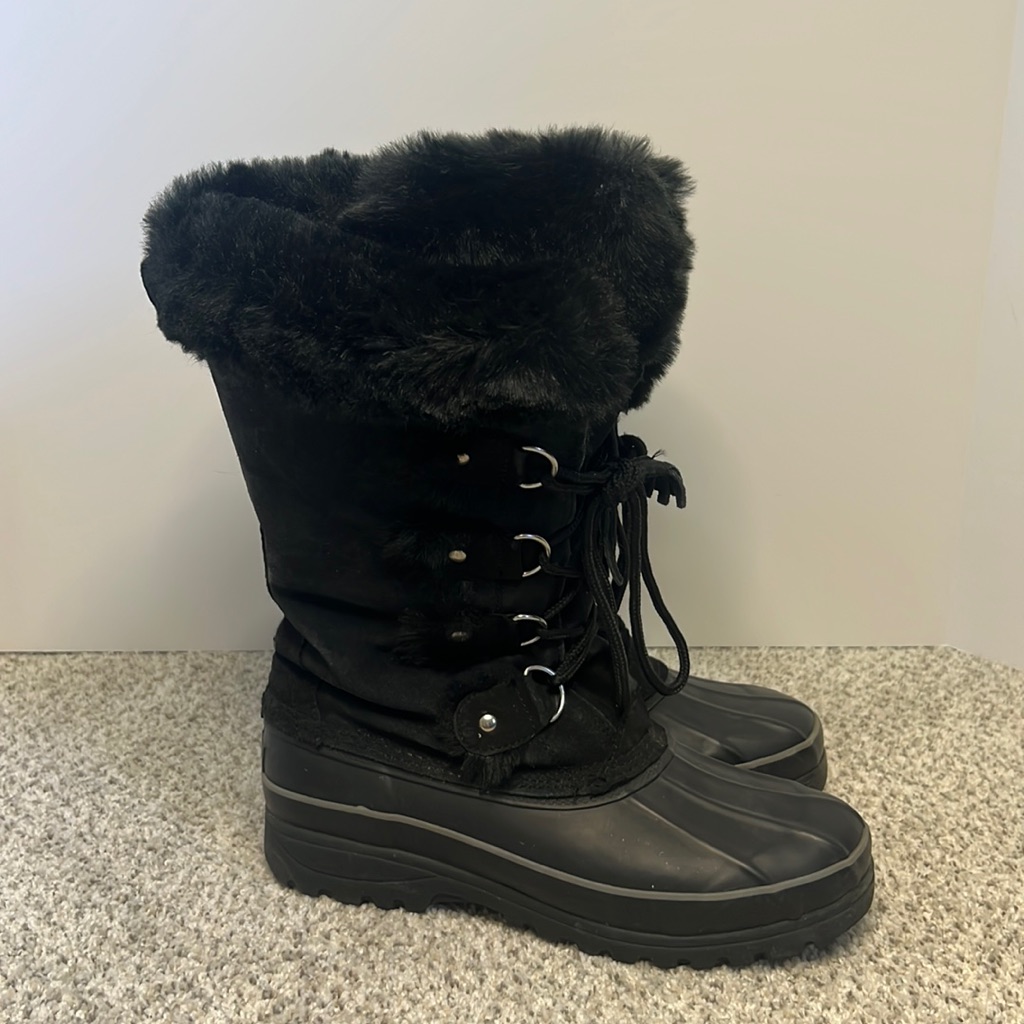 Euc - Khombu Women's Nora Winter Boot